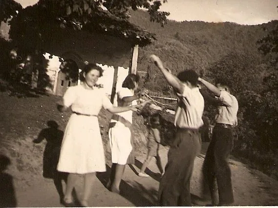 Bailando en la bolera de San Miguel