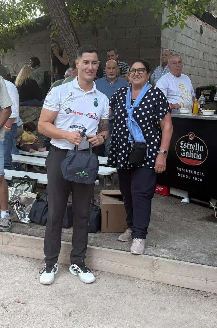 Víctor González ganó el Concurso de Bolo Palma de San Miguel en Pumareña